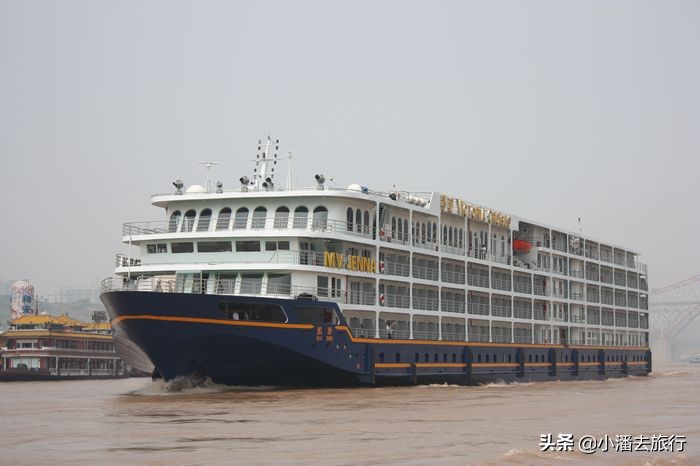 豪华邮轮游5天多少钱？2022游长江三峡游轮价格