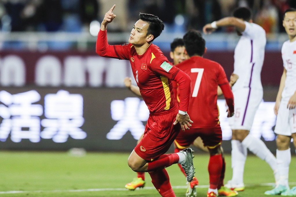 1比3惨败越南！范志毅的“脸都不要了”成真，中国足球应彻底洗牌