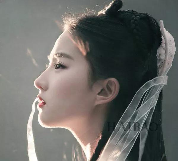 请欣赏40位明星独特灵秀的侧颜之美