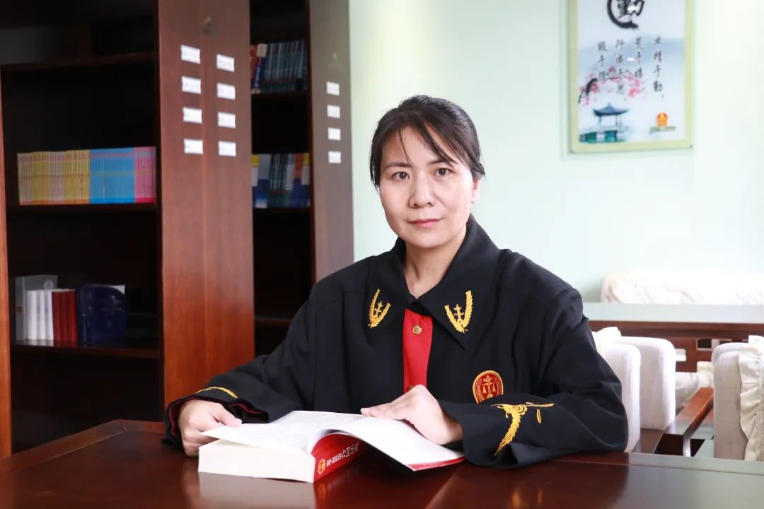 辉南县人民法院祝全体女干警女神节快乐