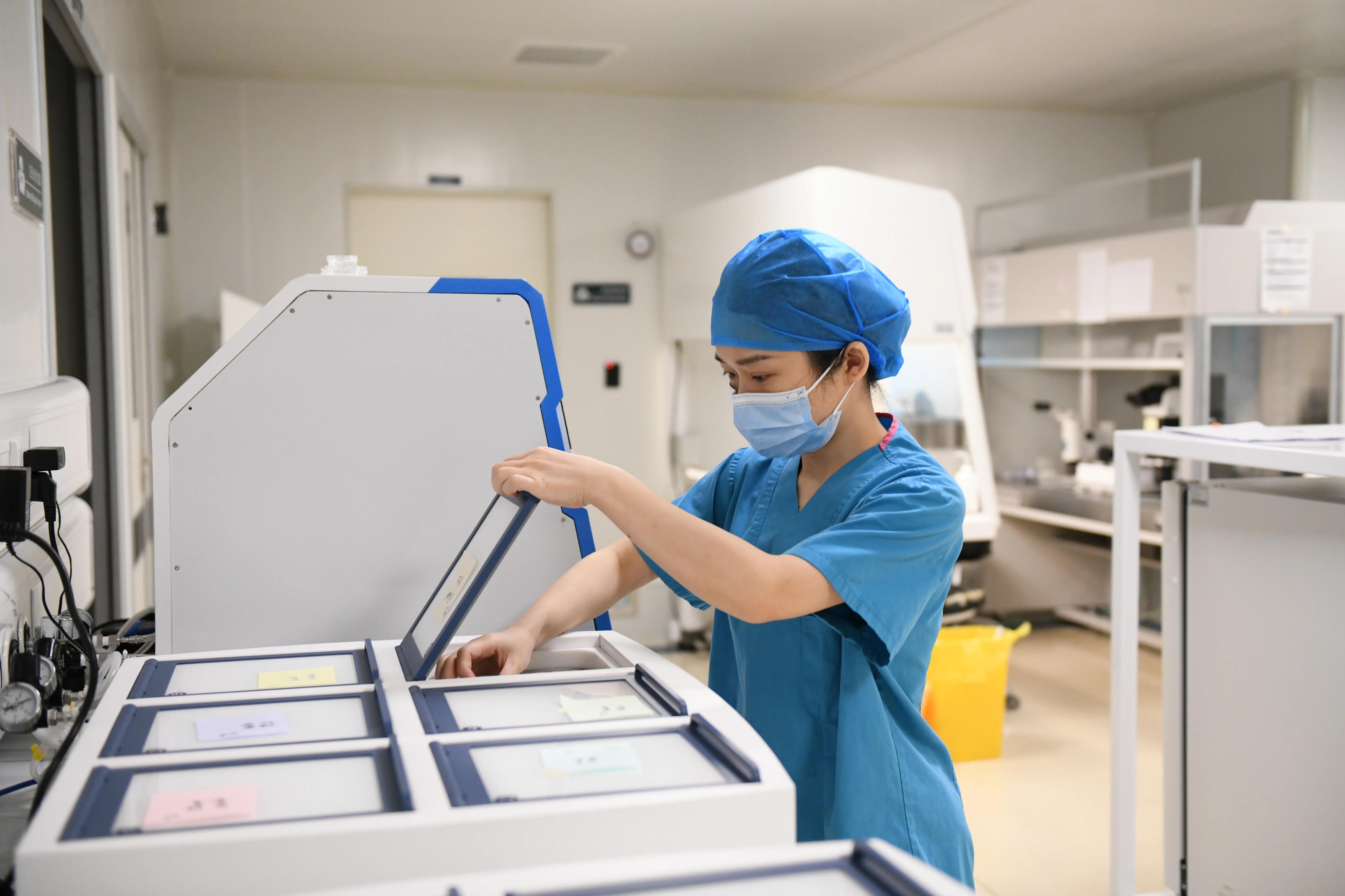 年龄相差10岁的双胞胎诞生 武大人民医院胚胎冷冻技术创生命奇迹