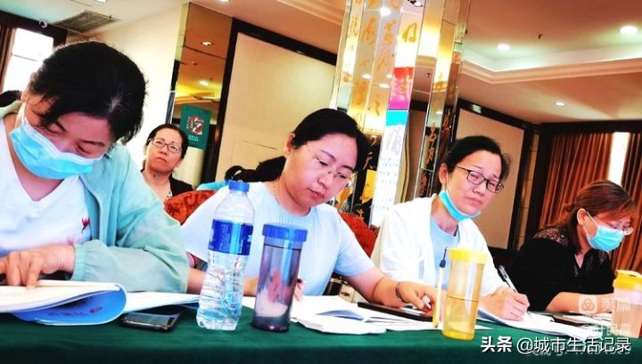 2022年江夏区纸坊街中小学幼儿园骨干教师培训纪实