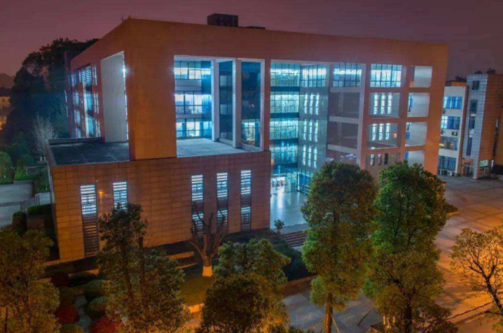 2022西南地区高校20强出炉，成都理工表现亮眼，榜首实至名归