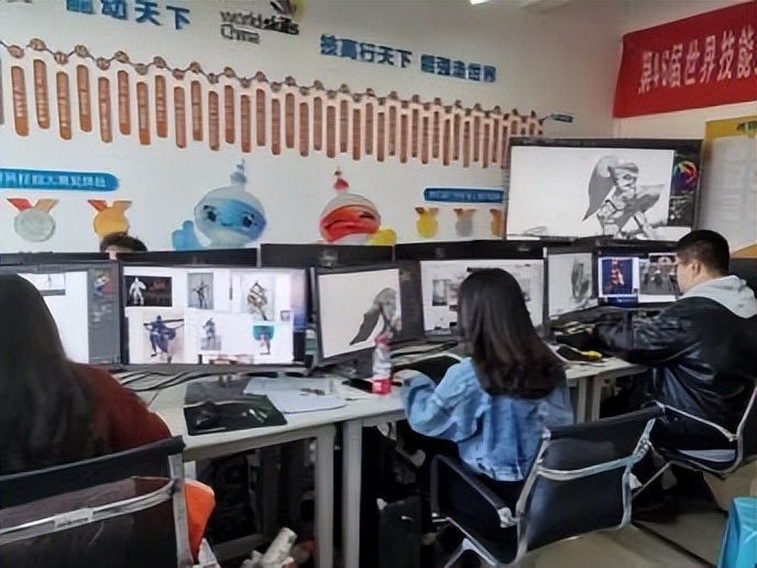 重庆工商职业学院以高水平赛事促进“岗课赛证”综合育人