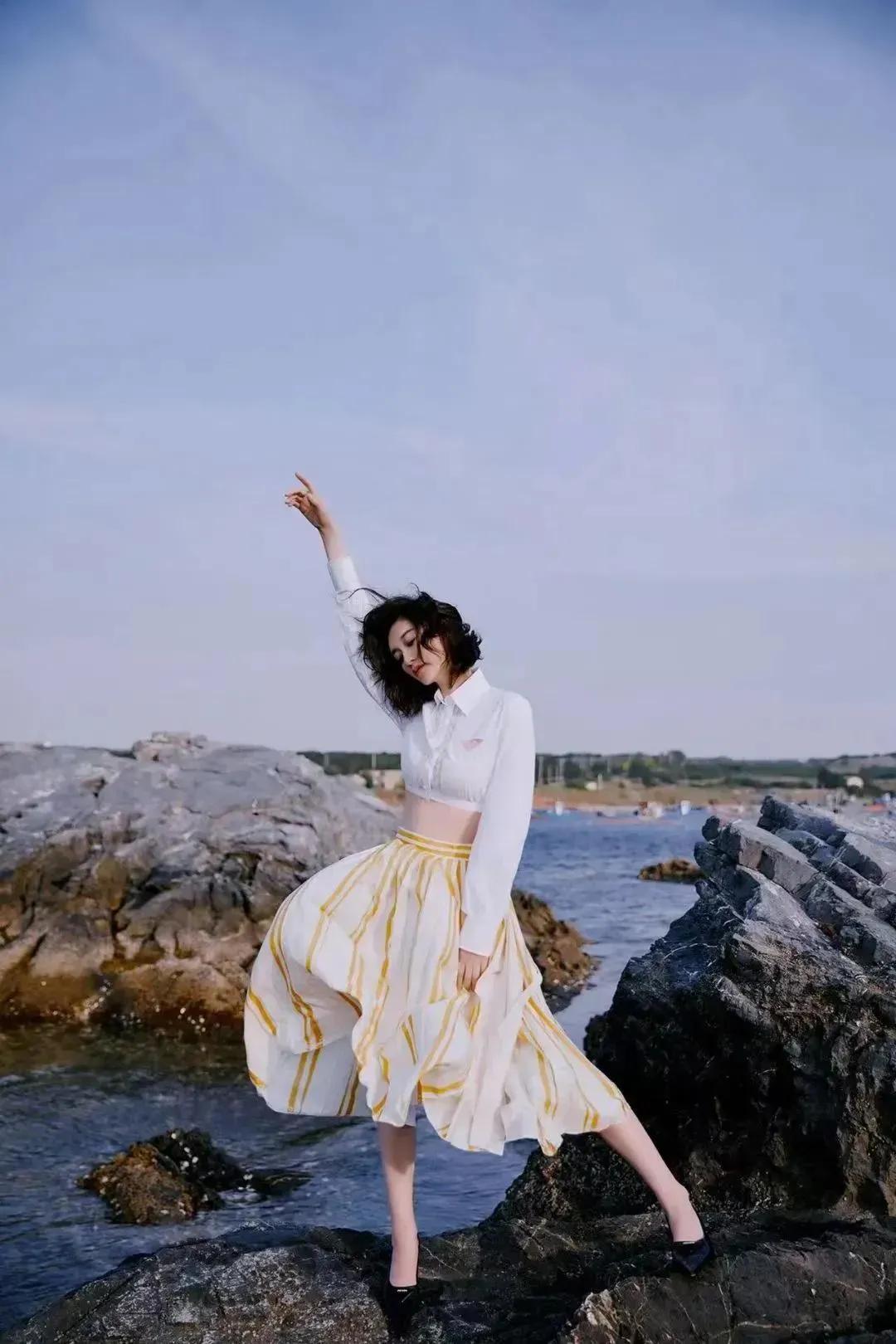 张天爱、杨幂杂志大片，清纯唯美，炫彩多姿