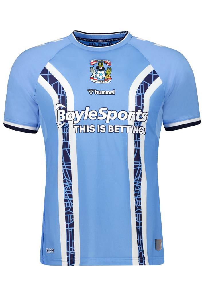 世界上最好的足球队服（本赛季哪支球队的三套球衣设计水平最高？这十大球队走在时尚前沿）