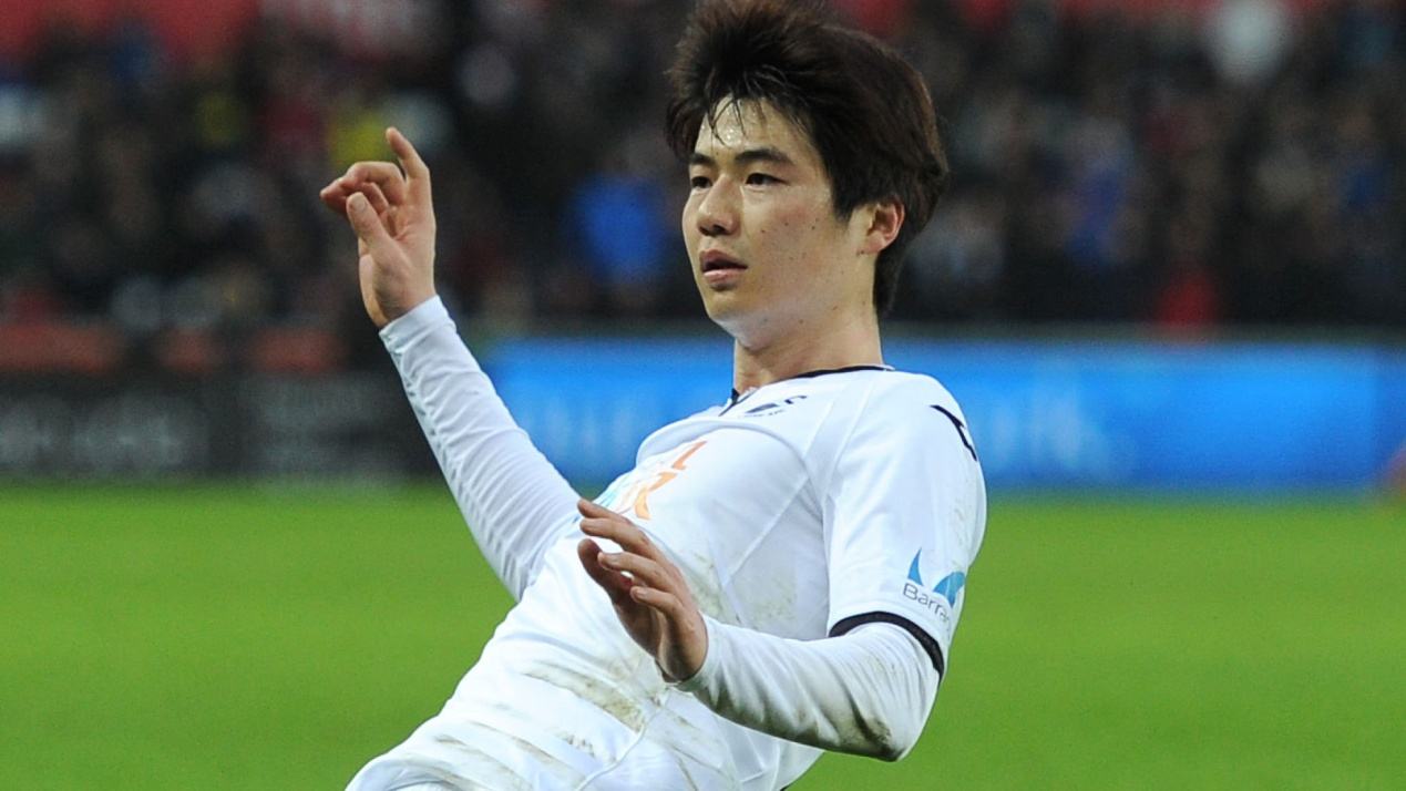 寄诚庸138场国际a级赛事打入58球,进球率达到0.43.