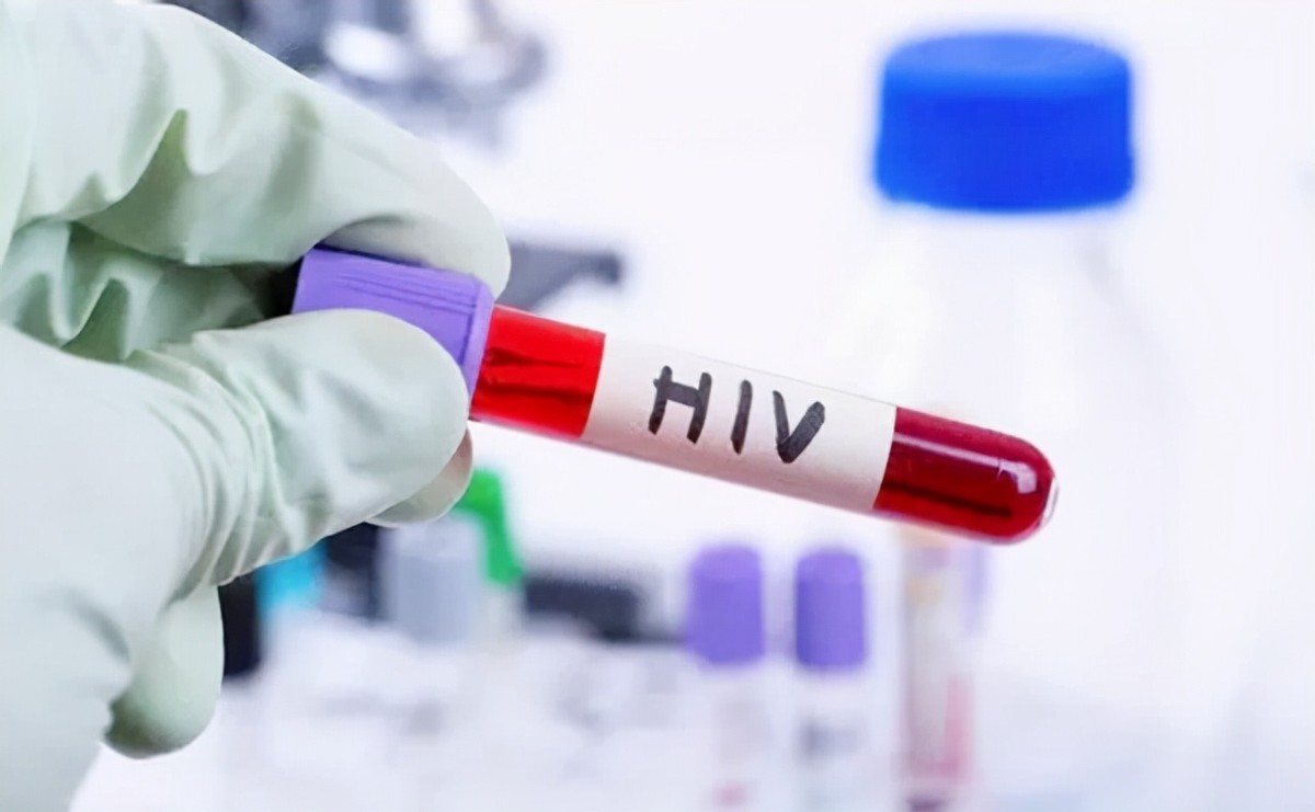 女大学生朱力亚，被黑人男友感染艾滋病：我不后悔，依然爱他