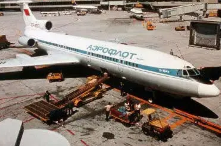 28年前，西安6.6特大空难纪实：维修人员插错2个插口，160人全部遇难…