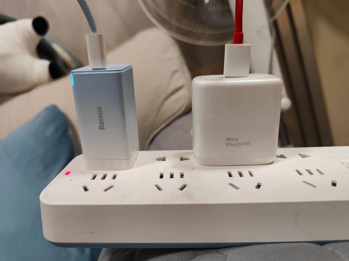 一个抵三个，倍思GaN3 Pro 65W氮化镓充电器，有点炫