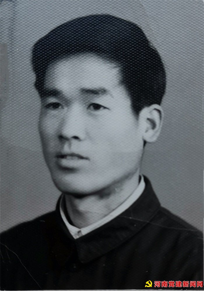 情谊重如山（全文）