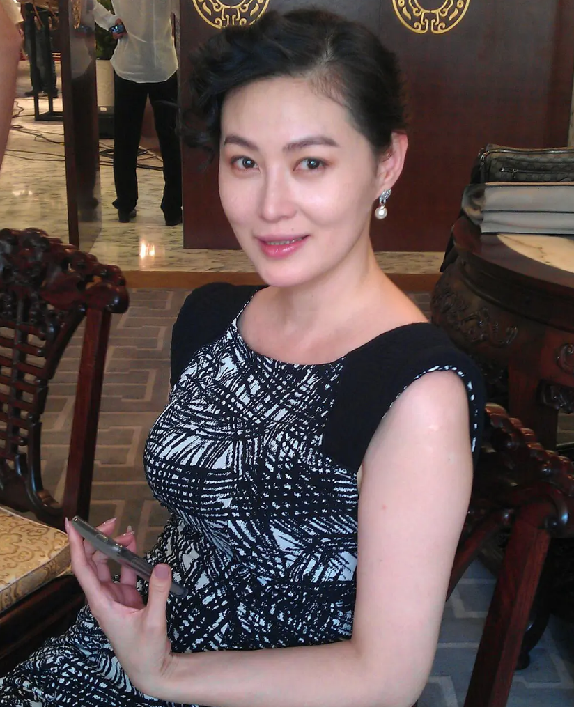 徐娘半老风韵犹存 如狼似虎的大妈-思宇生活