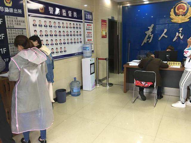 09年广西美女三姐妹离奇失踪，扛过警方8次审问，对门邻居判死刑