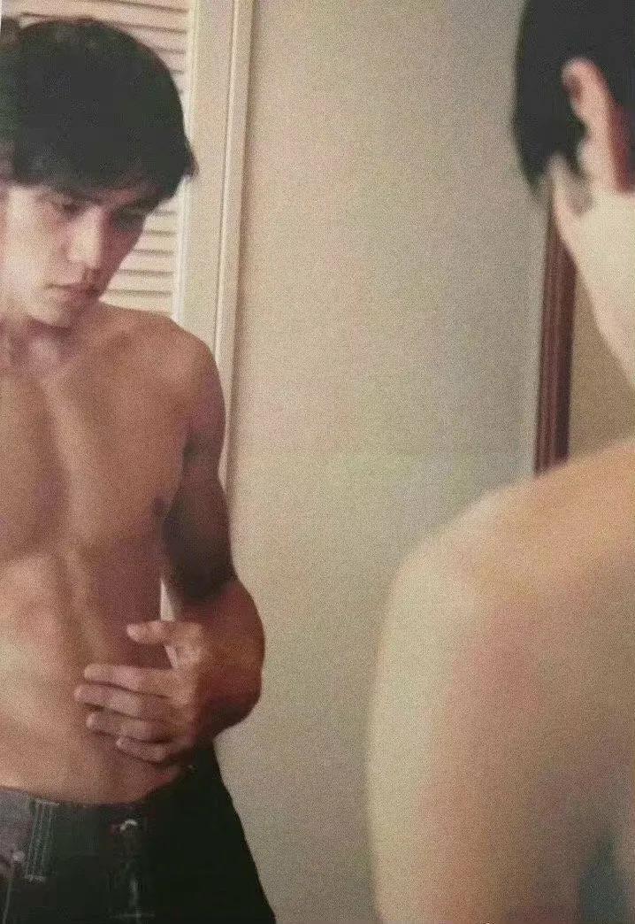 周杰伦 ​ 早期颜值