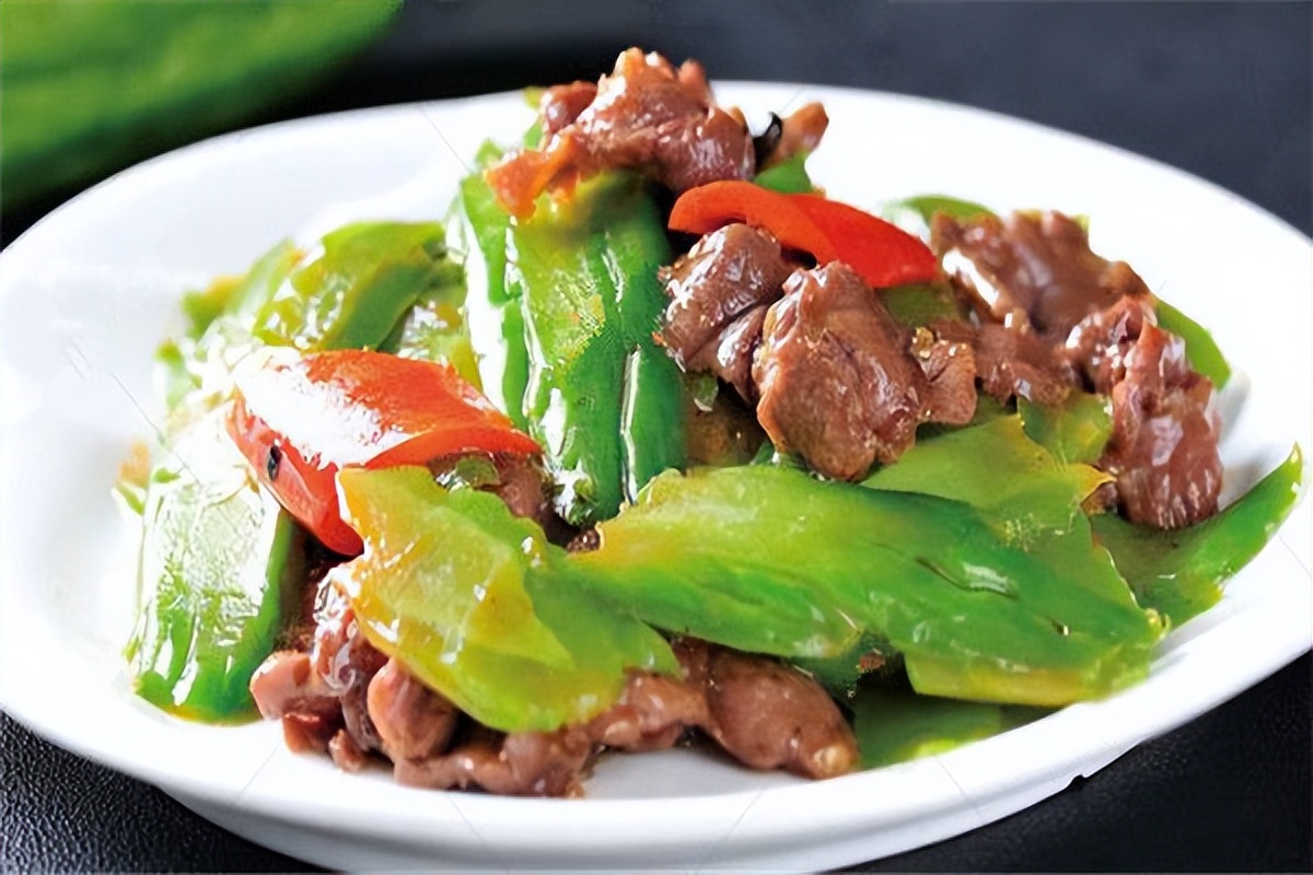 40余款菜肴推荐，家常味道不输饭店，做法简单一学就会，值得尝试