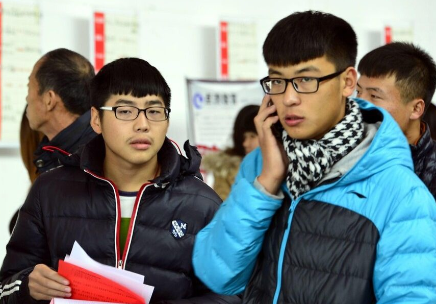 吃了亏才醒悟，社招与校招的差距如天方夜谭，不仅体现在工资上