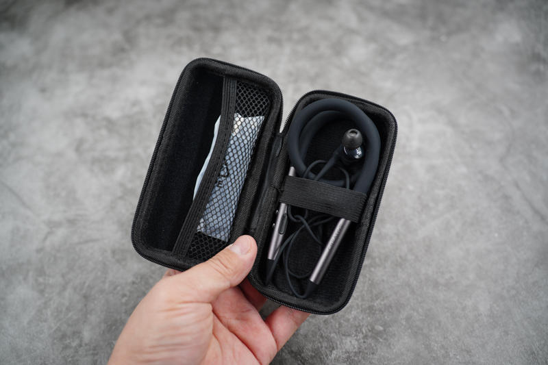 性能外翻的项圈蓝牙：创新Aurvana Trio Wireless评测