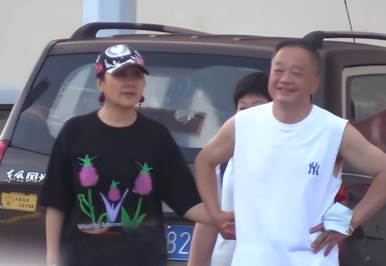 大抵就是因为张凯丽这样的好,张建全才会如此疼爱张凯丽,可以为哄她