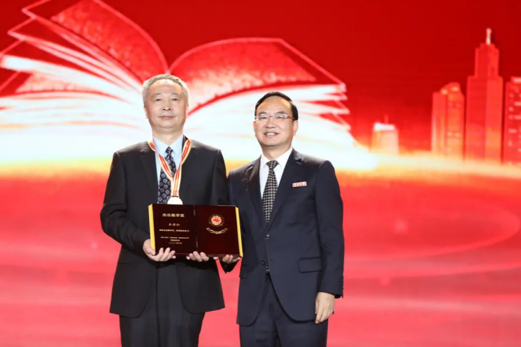 33位院士坐镇！南京大学重磅成果频出，2篇 Nature吸引全球目光！