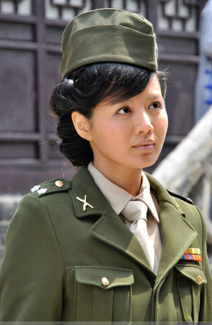 傅程鹏:成名后离婚,抛弃妻子再娶娇妻,改名后生活咋样