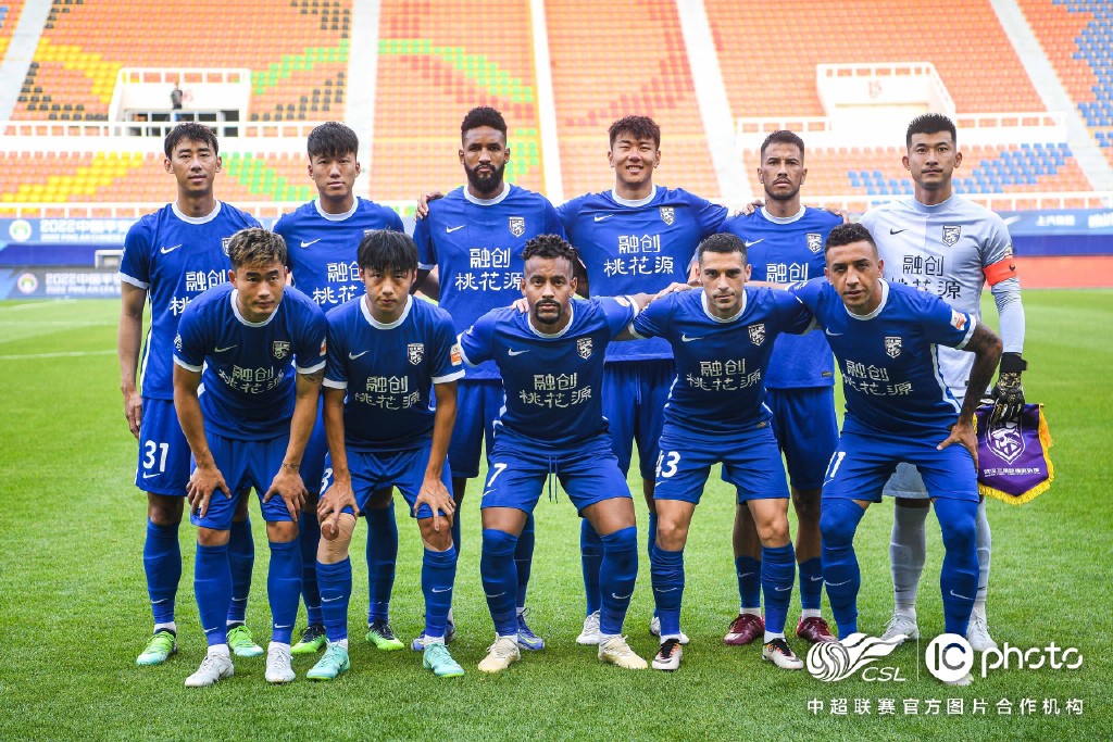 斯坦丘、谢鹏飞进球 武汉三镇胜广州