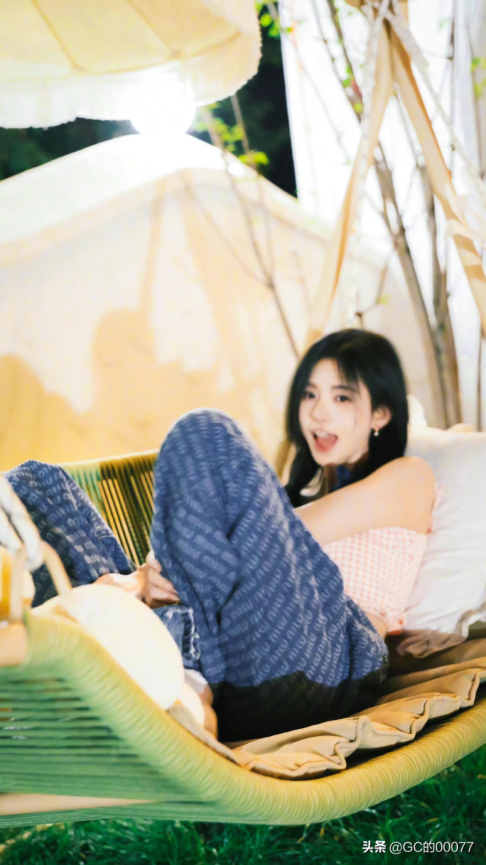 明星图片鞠婧祎