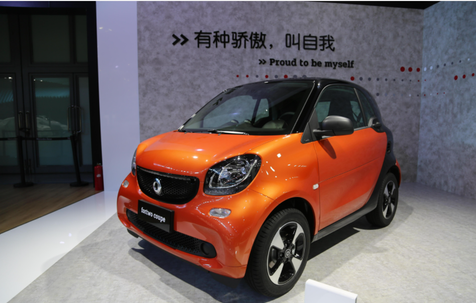 女的开什么车既实用又好看（女生开哪款车合适些）