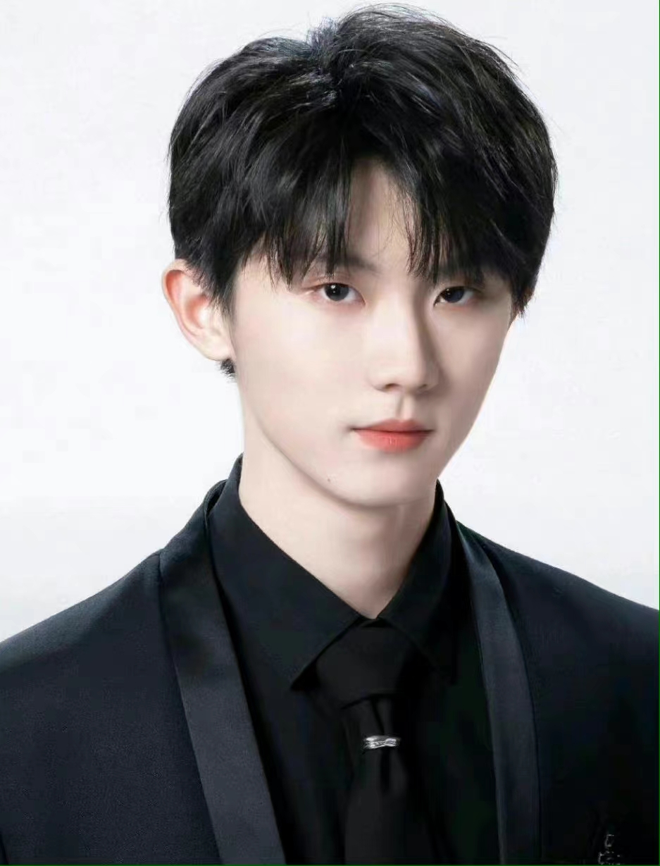 马嘉祺高考分数365分,可能会被中戏录取,演员张颂文祝贺他