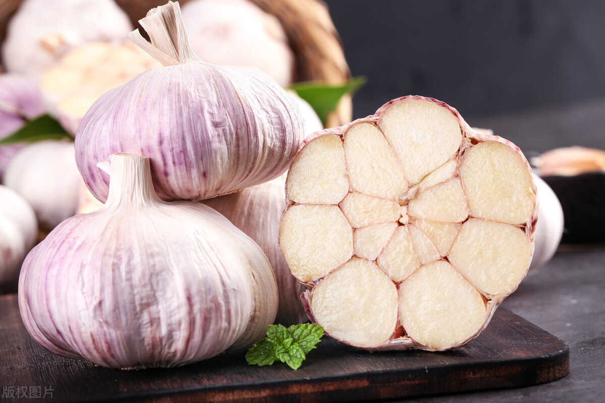 大蒜能杀菌,抗癌?吃了7年大蒜后,发生了这些变化!