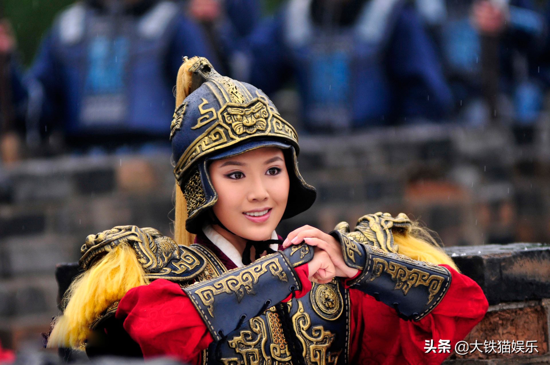 巾帼英雄别硬演,10版花木兰对比,有人英姿飒爽,有人却油腻耍帅