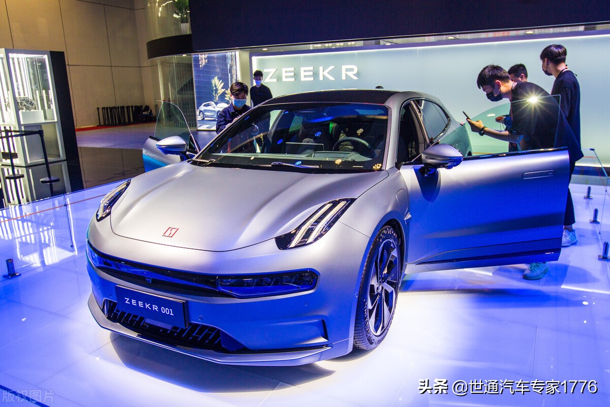 新能源汽车，是选择磷酸铁锂还是三元锂动力电池的好呢？