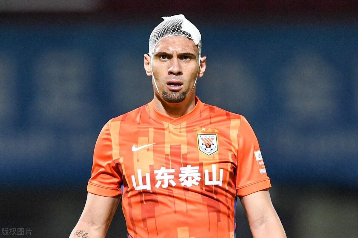 费莱尼归队莫伊塞斯已抵达中国,新赛季又稳了)