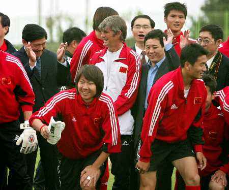2002是中国第几次参加世界杯（2002年中国男足打进世界杯真的只是运气好吗？）
