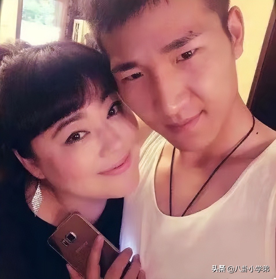 年轻时肤白貌美，如今只能演土气大妈，岁月这把“杀猪刀”太可怕