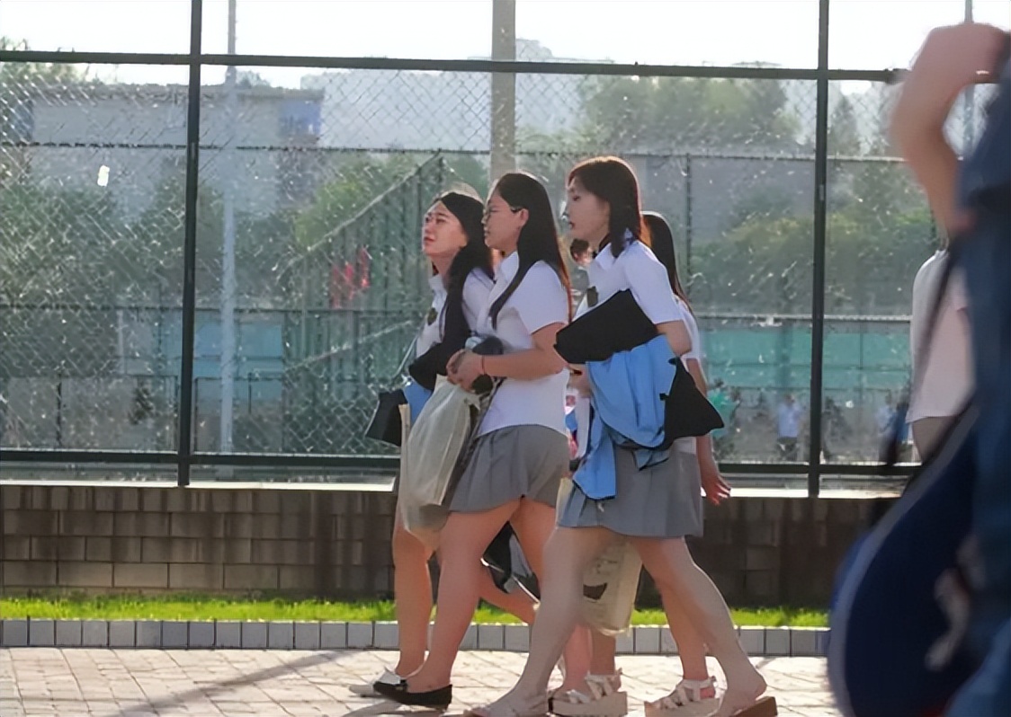 这几类大学生“毕业即失业”？简历空空不受企业待见，要引以为戒