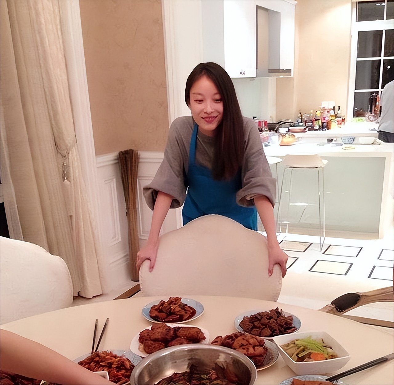 倪妮的"豪宅"火了,低调奢华却难掩精致,没有一丝俗气,真高级