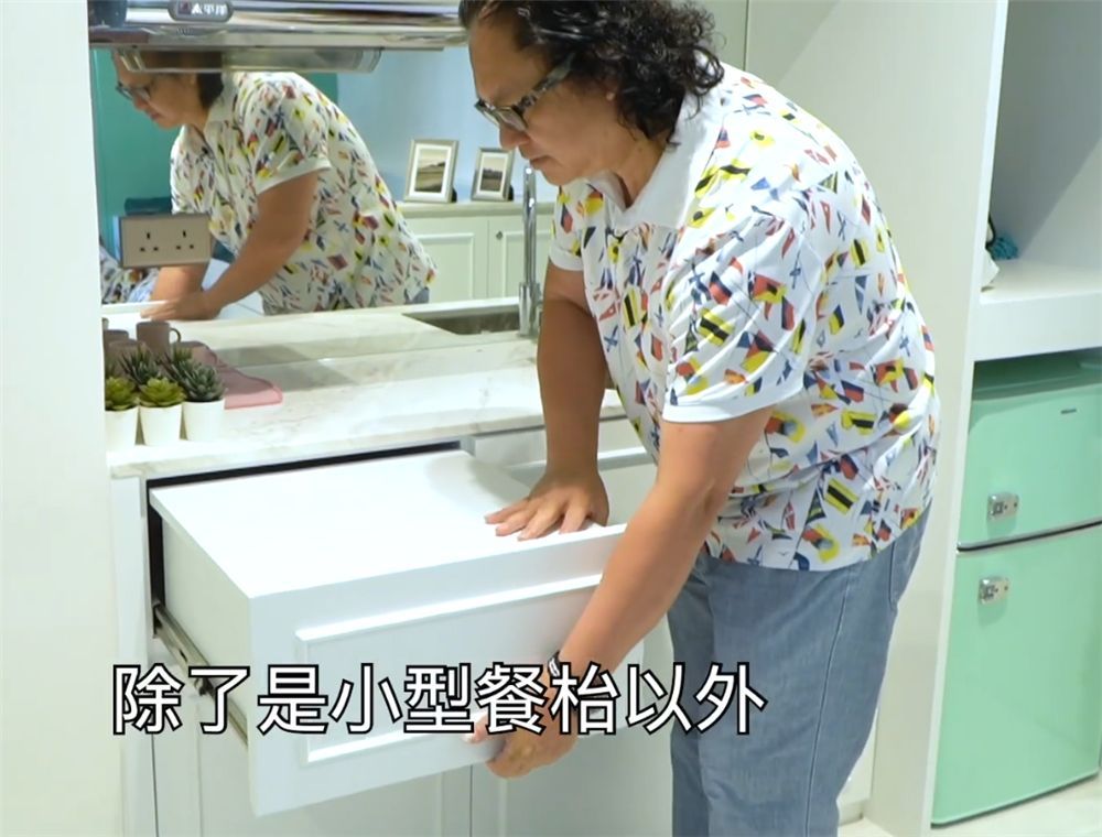 香港11㎡“豪装”纳米楼：明明只有巴掌大的面积，实用性却很强