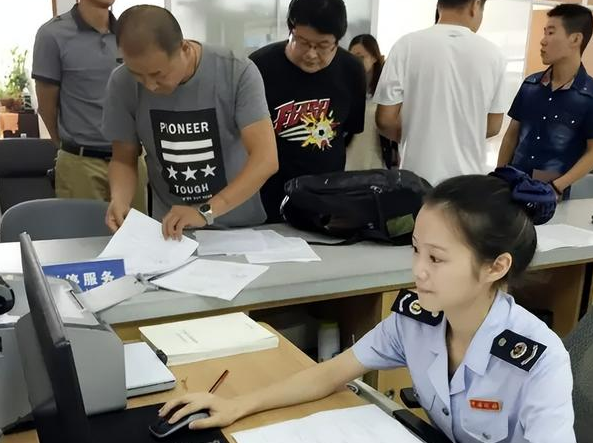 公务员里很吃香的岗位排行，待遇好又稳定，大学生不努力很难上岸