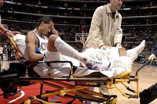 nba高光时刻壁纸(利文斯顿:我努力奔跑,只为追上那个曾经被给予厚望的