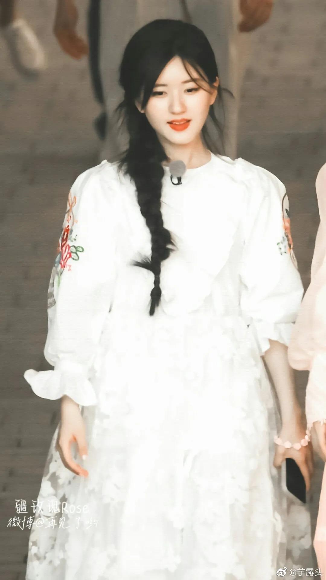 赵露思，人间小天使——奔跑吧录制