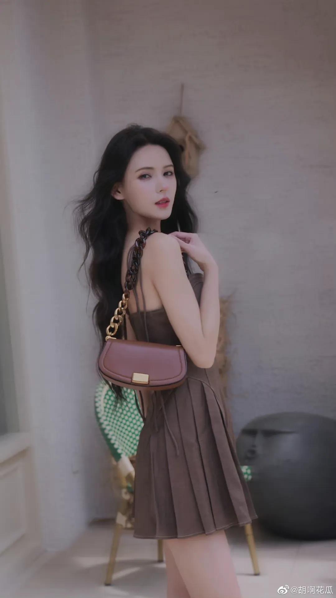 张予曦近期穿搭