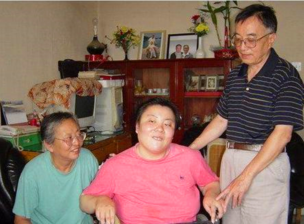 清华大学朱令(清华大学朱令的室友)-爱妻自媒体