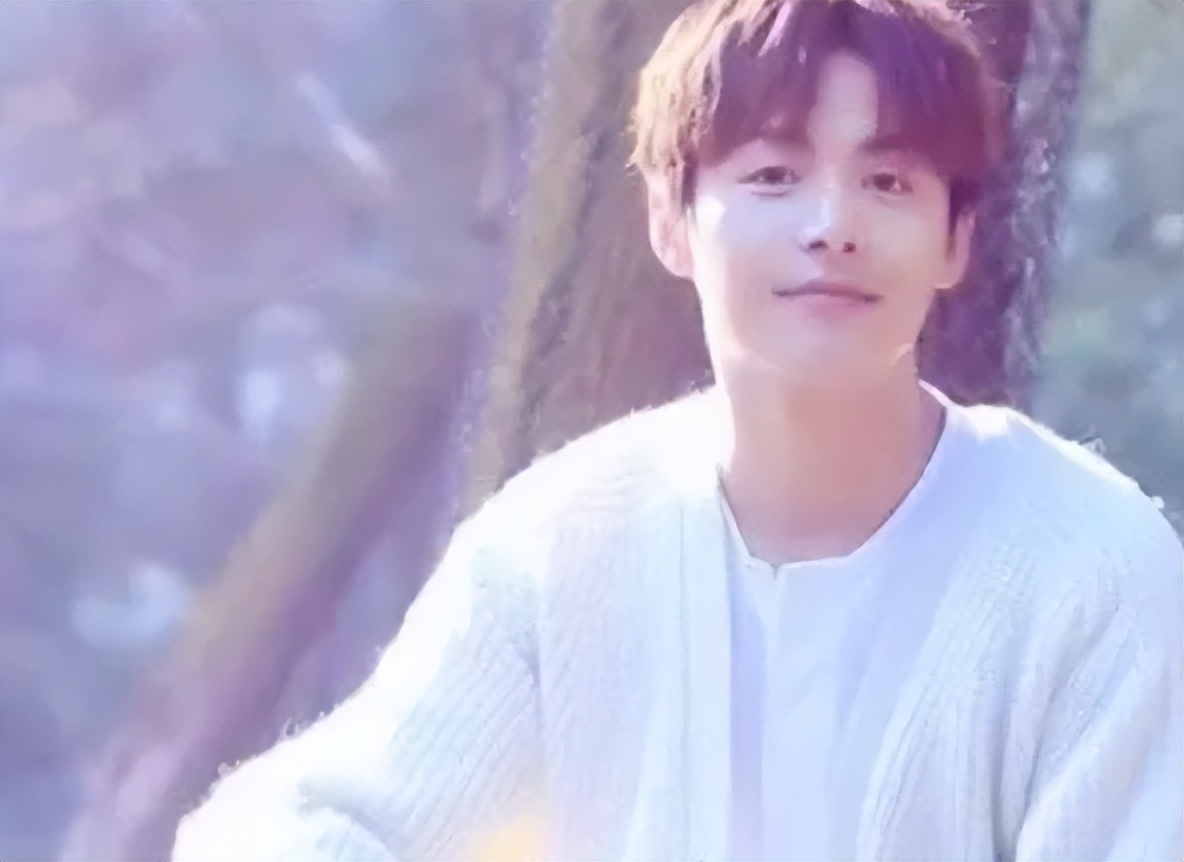 明明有1米8的大高个，但看起来很“矮”的12位男星，个个让人意外