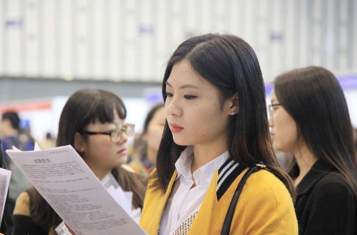 为什么要上大学？这几个区别真实又无奈，希望考生不要为此后悔