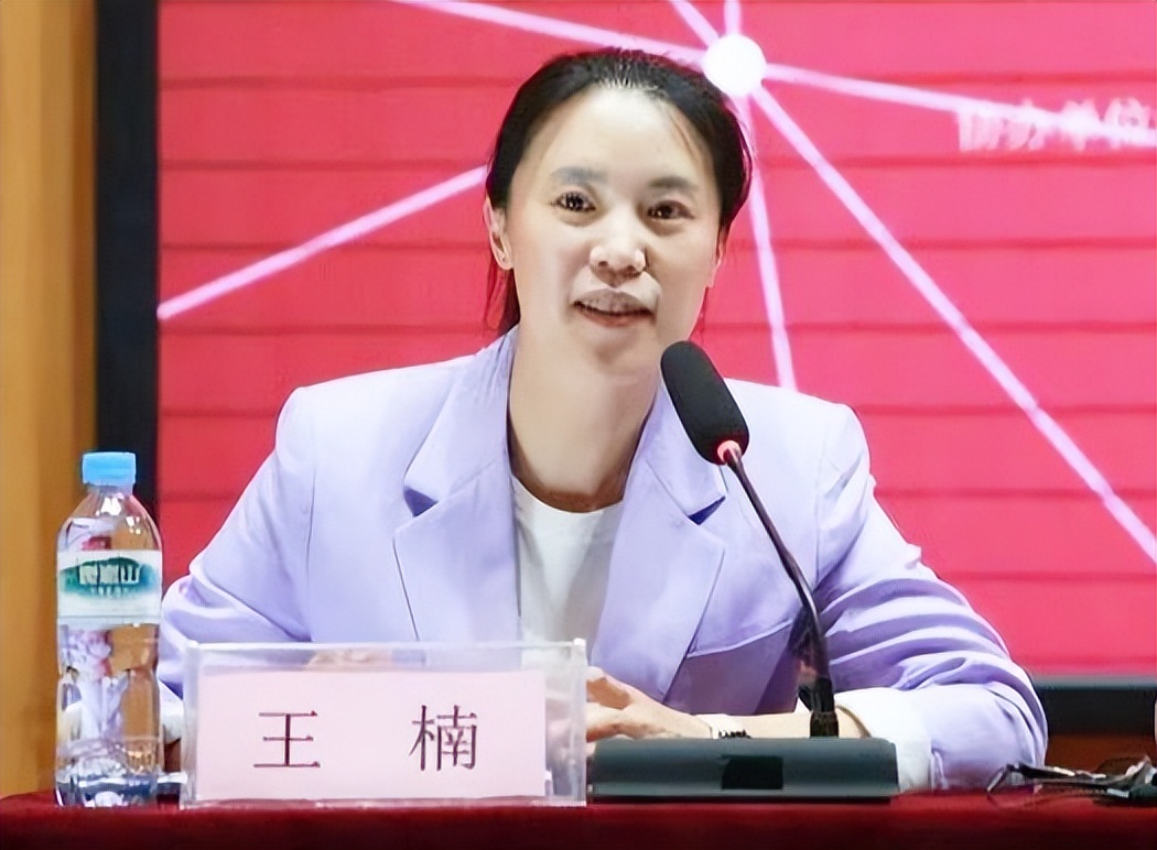 东京奥运会哪些冠军得到房子</h2>

<p>　　除了对于国乒割舍不断的爱，王楠的投资眼光其实也是一直被球迷津津乐道，比如说2010年，王楠在北京投资的一套270万平方的豪宅。众所皆知，王楠的老公是富豪郭斌，郭斌在上海、沈阳、威海等地方都有自己的房子，但是王楠却因为自己的喜好，为自己增加了一大笔的财富，那就是王楠在亚运村的家。</p>

<p>　　<img alt=