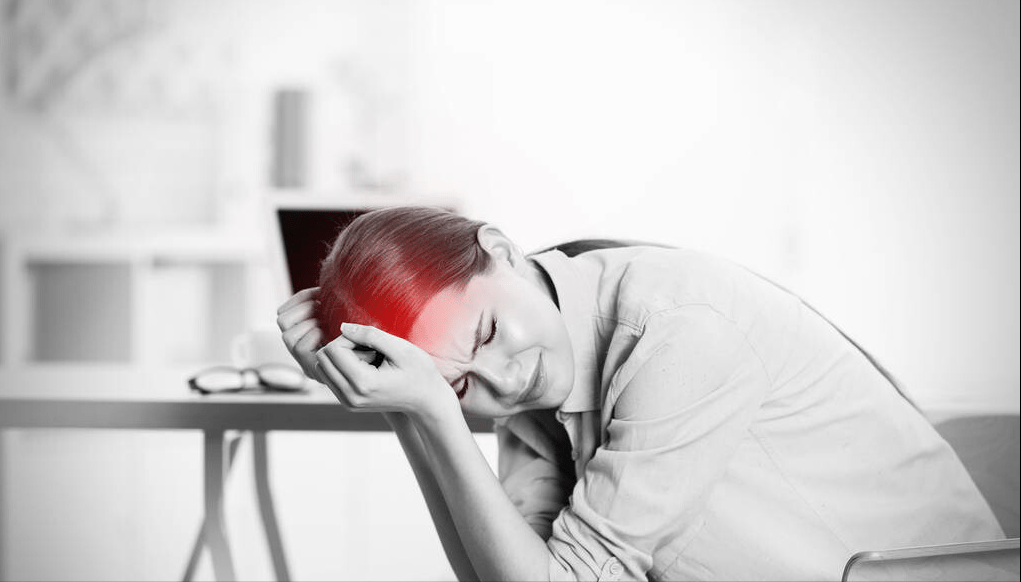 两侧太阳疼痛是脑瘤吗(两侧太阳疼痛是脑出血吗)-友友