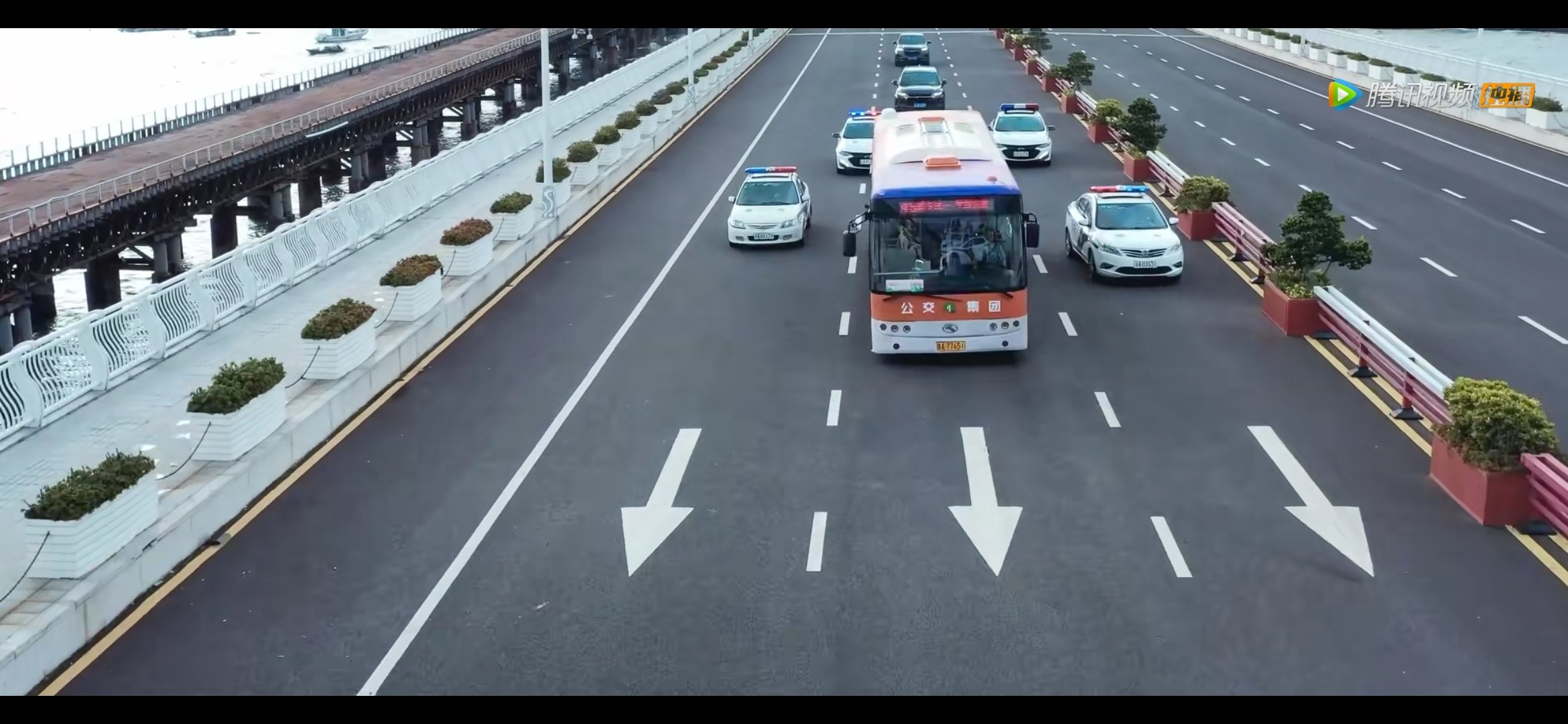 历经数十次循环，绝版照片带你了解这辆45路专线公交车的“开端”