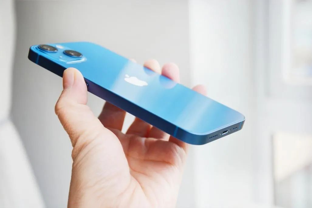 2022适合学生党，从大学用到毕业的5款手机，至少流畅三五年​