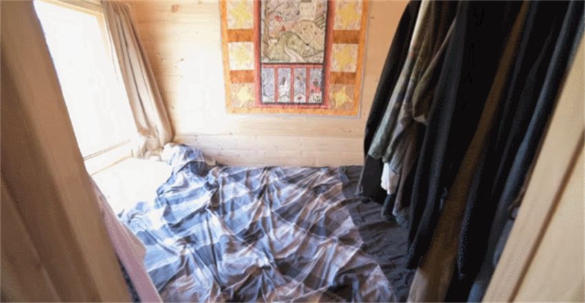 80岁奶奶从大房子搬进30㎡集装箱，只为过极简生活，网友：厉害