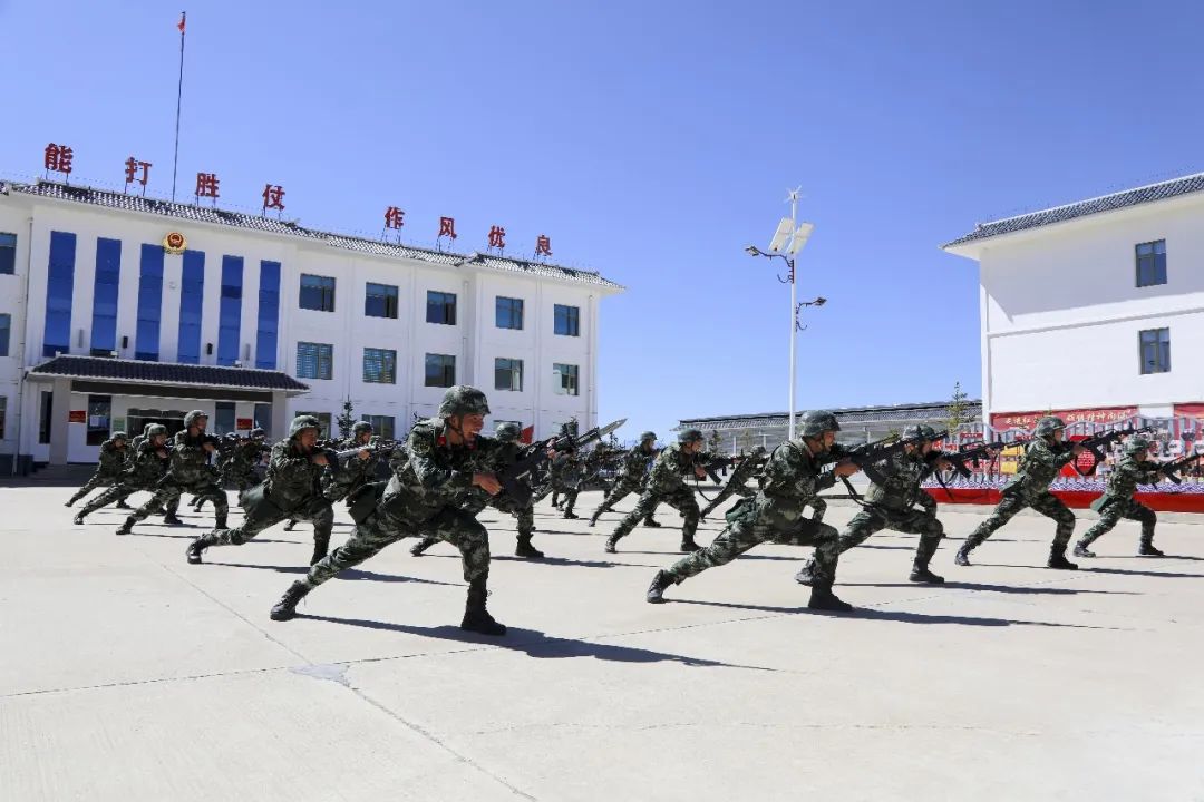 �侯<a href=http://www.cngansu.cn/news/ target=_blank class=infotextkey>����</a>�ܶӸ���֧�ӣ��ؾ�������������һ�����ϱ���